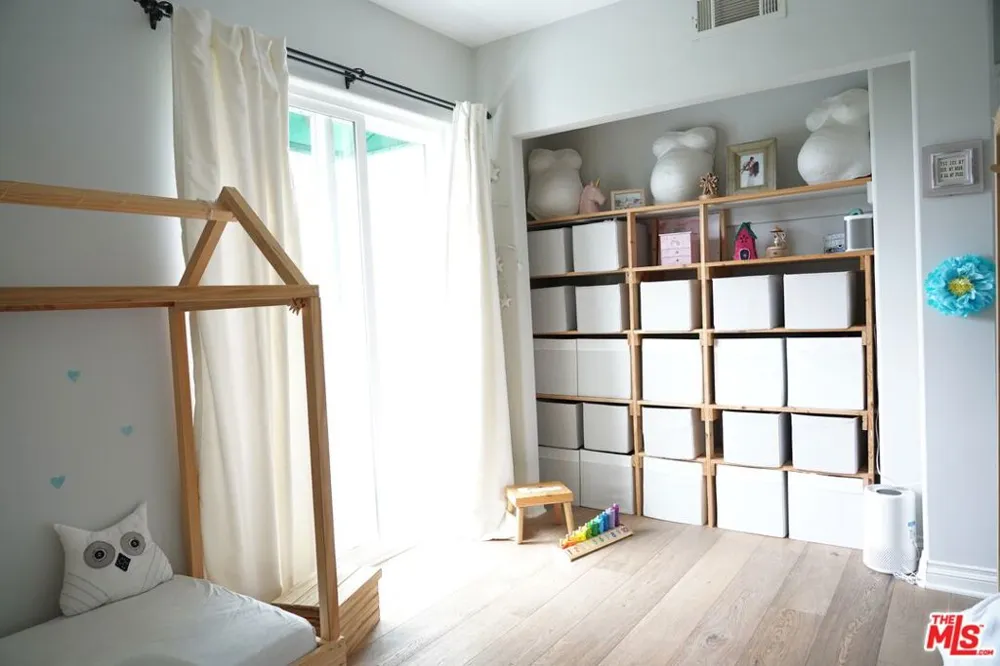 1038 11th Street #D Santa Monica, CA 90403