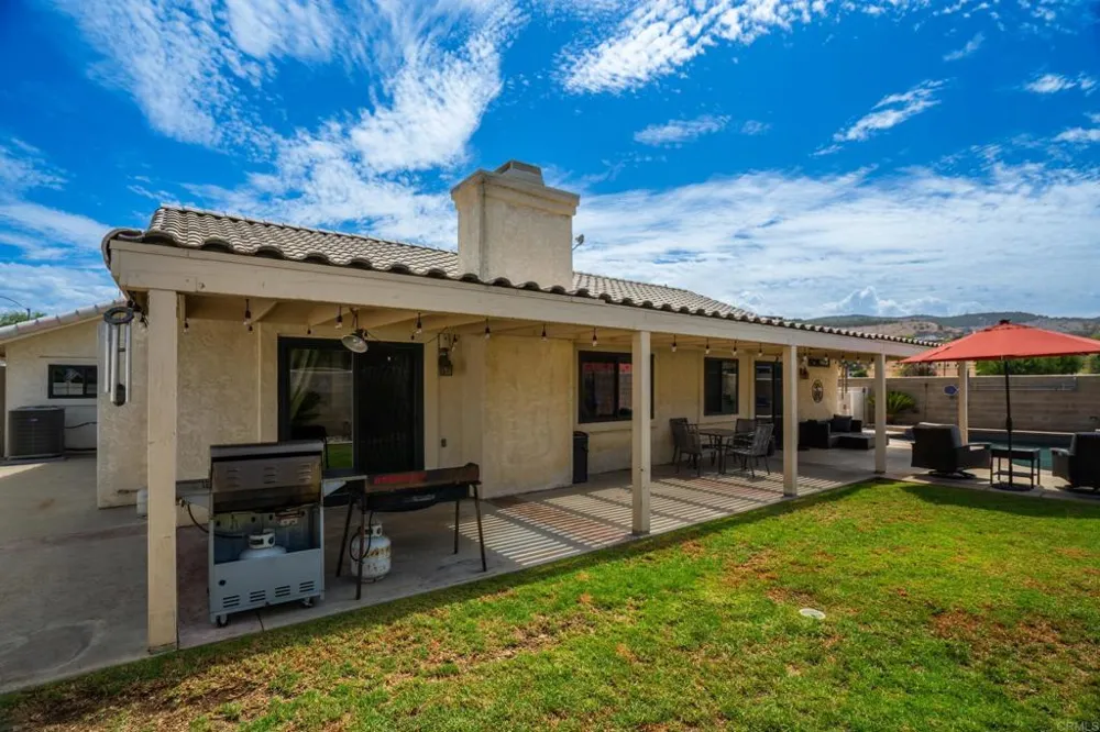 9116 Lake Valley Road El Cajon, CA 92021