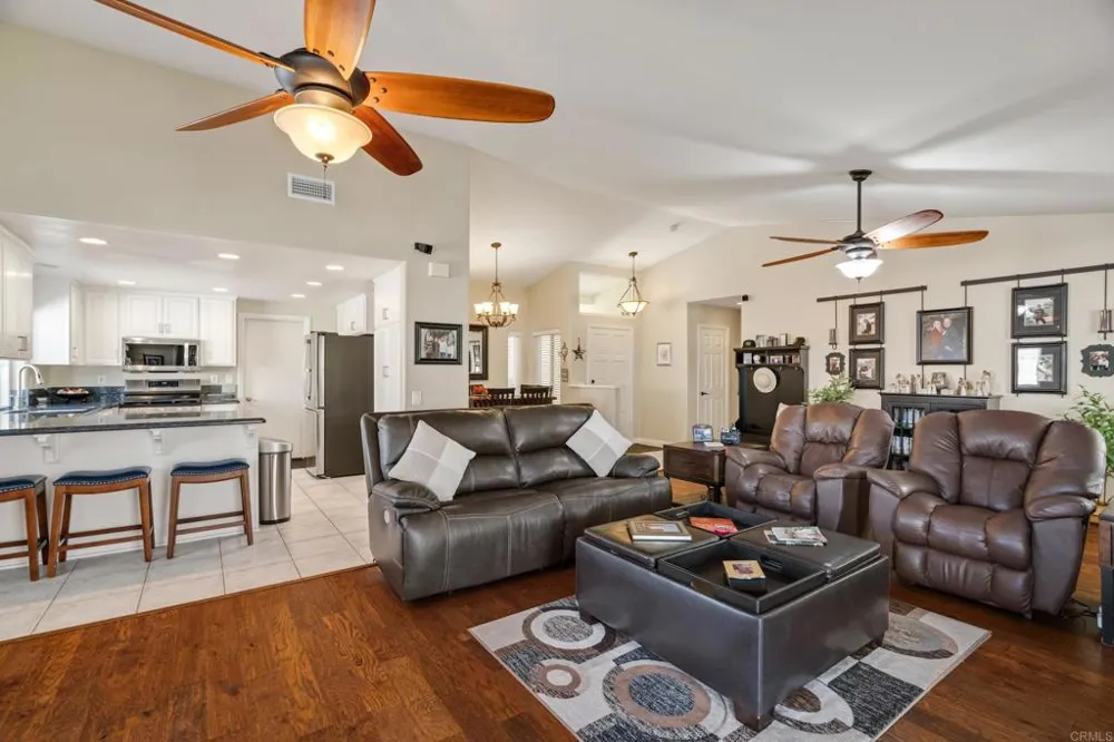 9116 Lake Valley Road El Cajon, CA 92021
