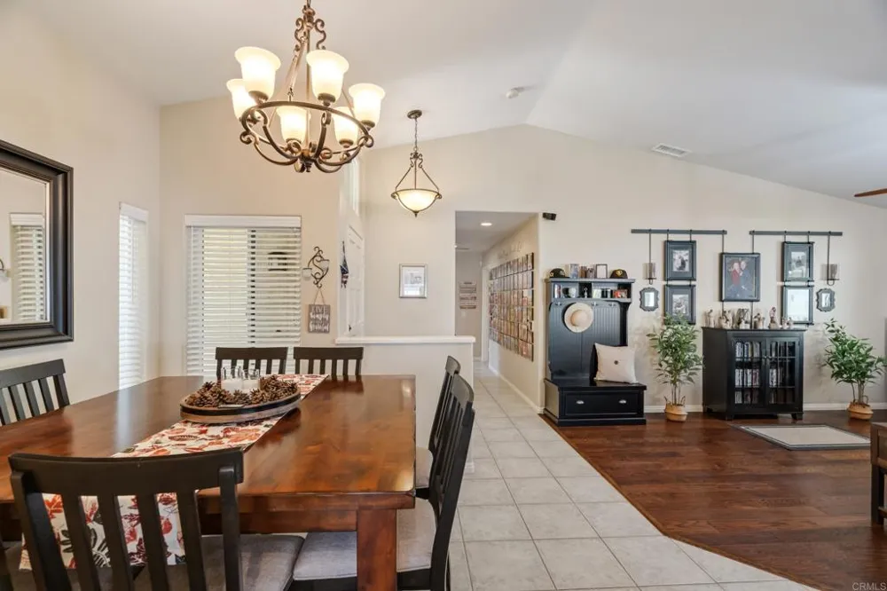 9116 Lake Valley Road El Cajon, CA 92021
