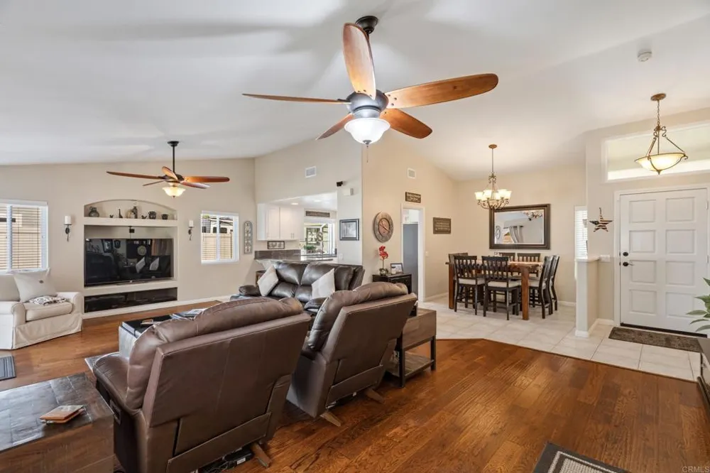9116 Lake Valley Road El Cajon, CA 92021