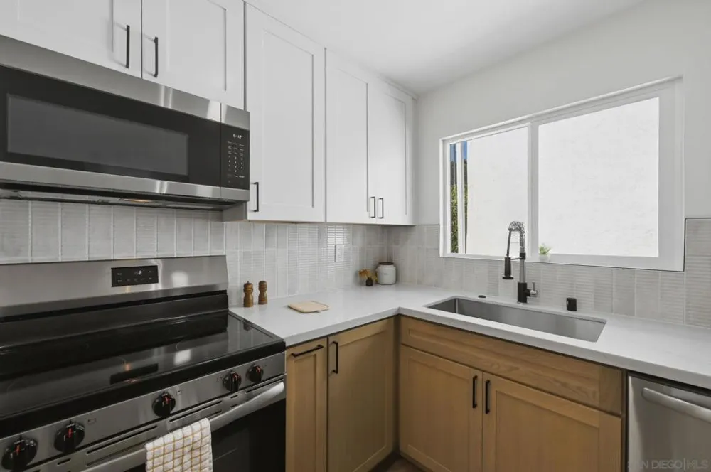 3621 Vista Campana S #11 Oceanside, CA 92057