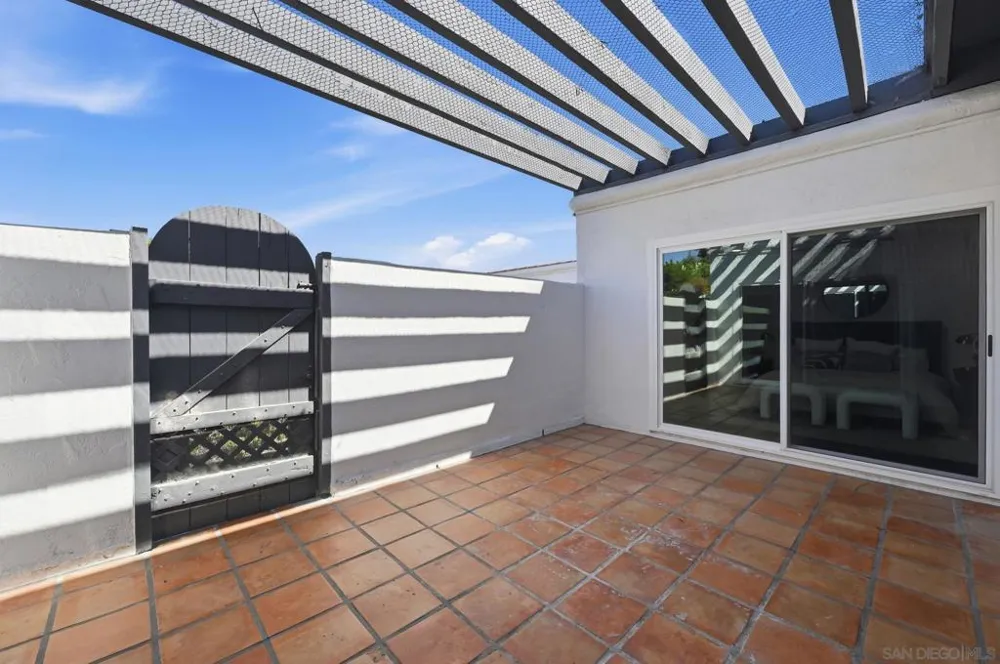 3621 Vista Campana S #11 Oceanside, CA 92057
