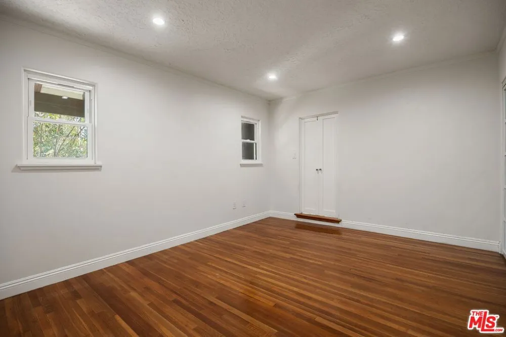 3447 Primera Avenue Los Angeles, CA 90068