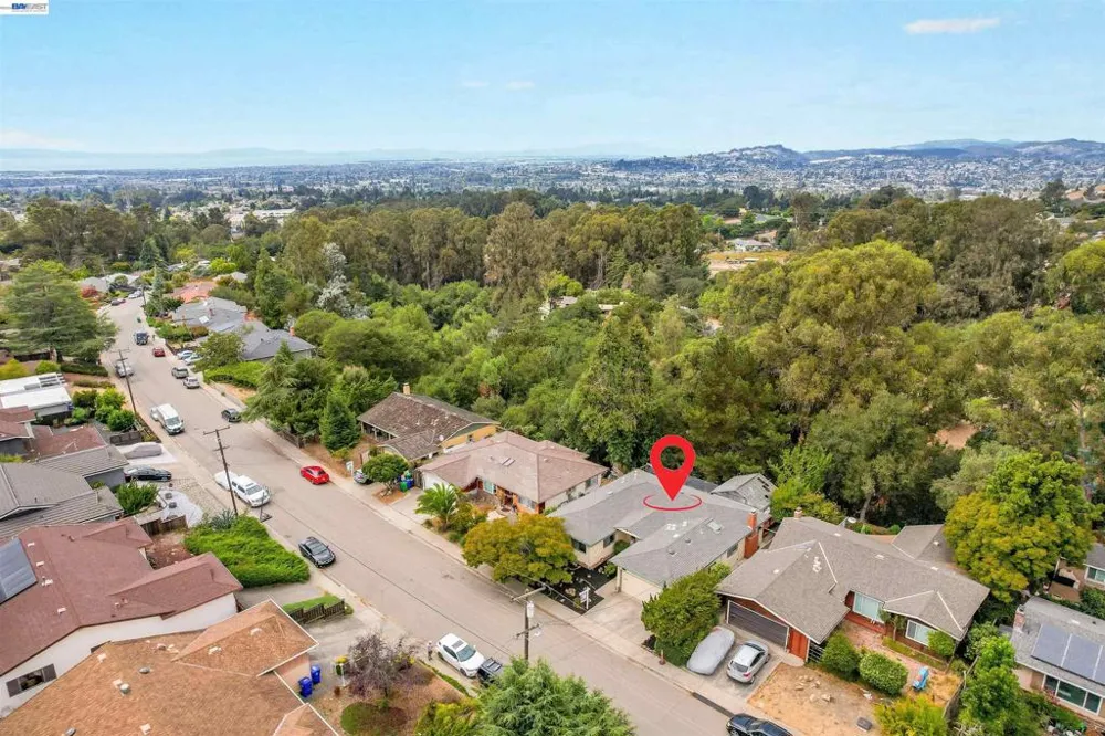 3404 Saddle Dr Hayward, CA 94541