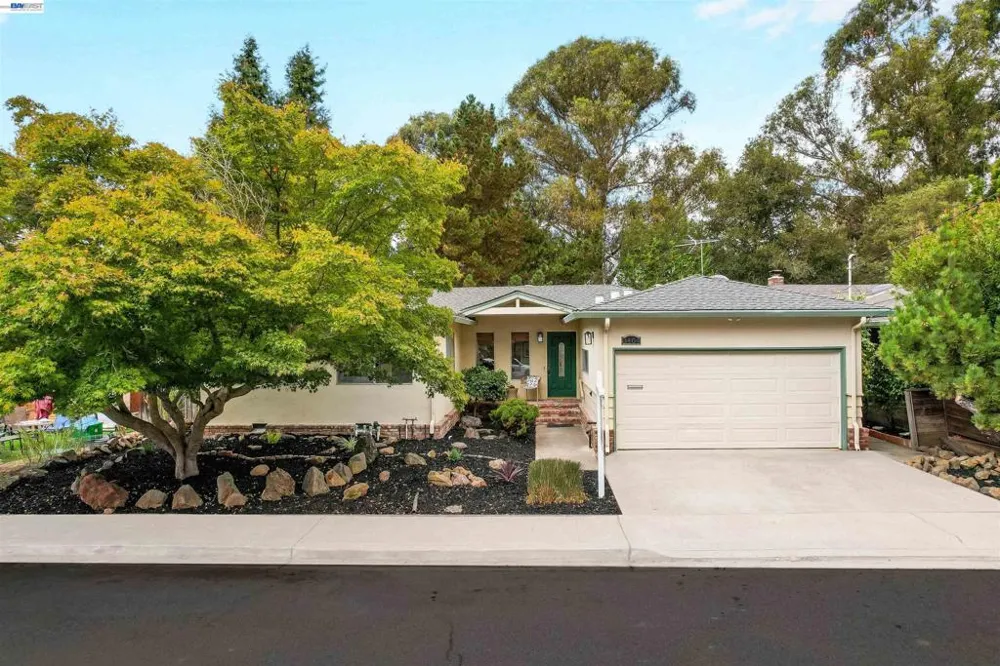 3404 Saddle Dr Hayward, CA 94541