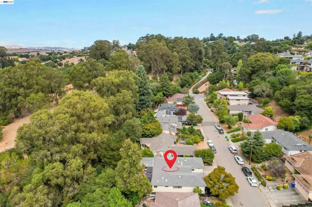 3404 Saddle Dr Hayward, CA 94541