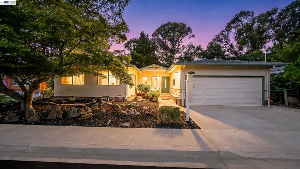 3404 Saddle Dr Hayward, CA 94541