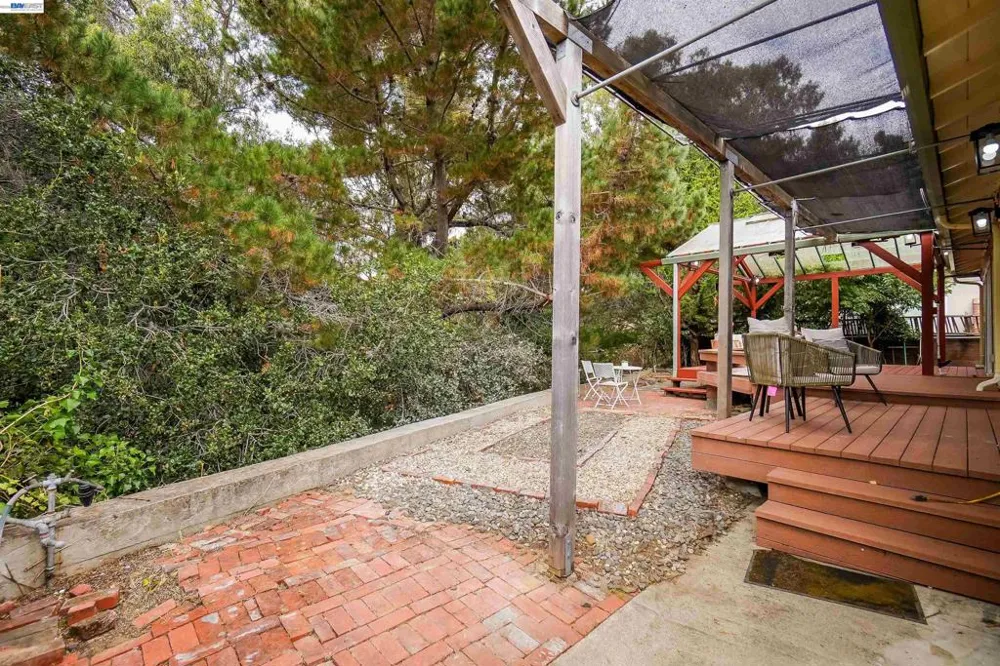 3404 Saddle Dr Hayward, CA 94541