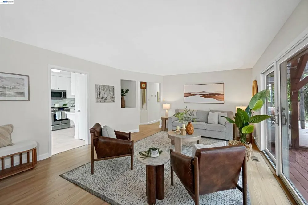 3404 Saddle Dr Hayward, CA 94541