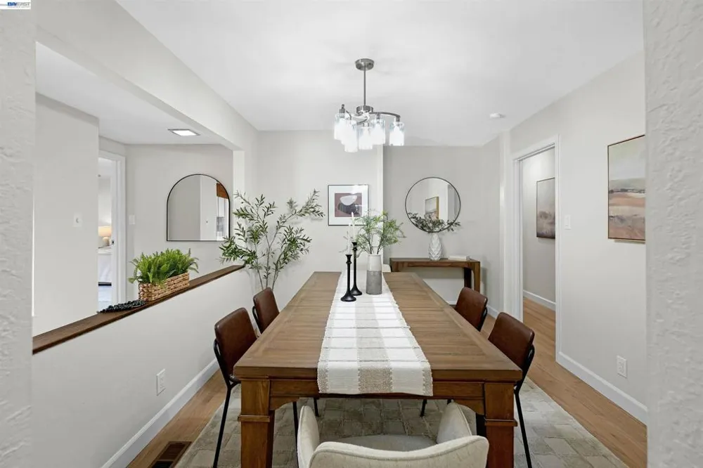 3404 Saddle Dr Hayward, CA 94541
