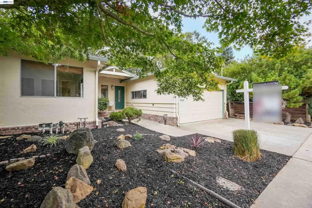 3404 Saddle Dr Hayward, CA 94541