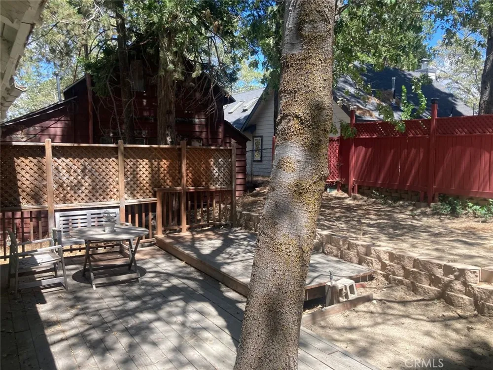 143 Western Cedar Glen, CA 92321