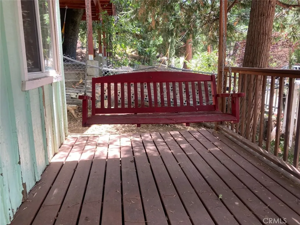 143 Western Cedar Glen, CA 92321
