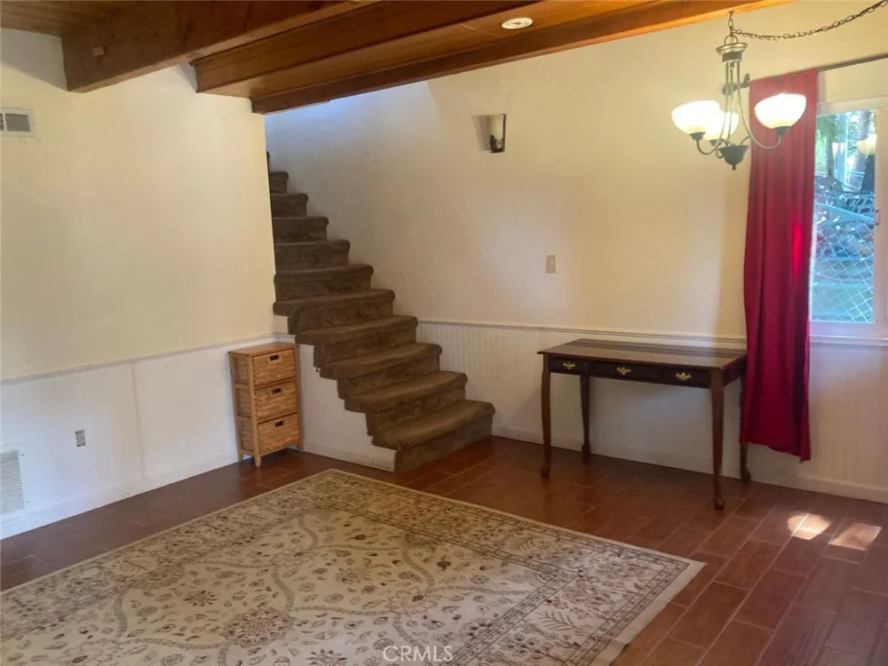 143 Western Cedar Glen, CA 92321