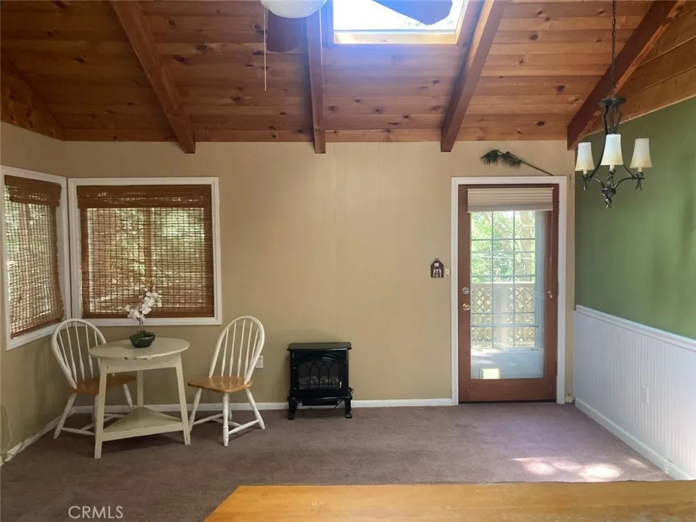 143 Western Cedar Glen, CA 92321