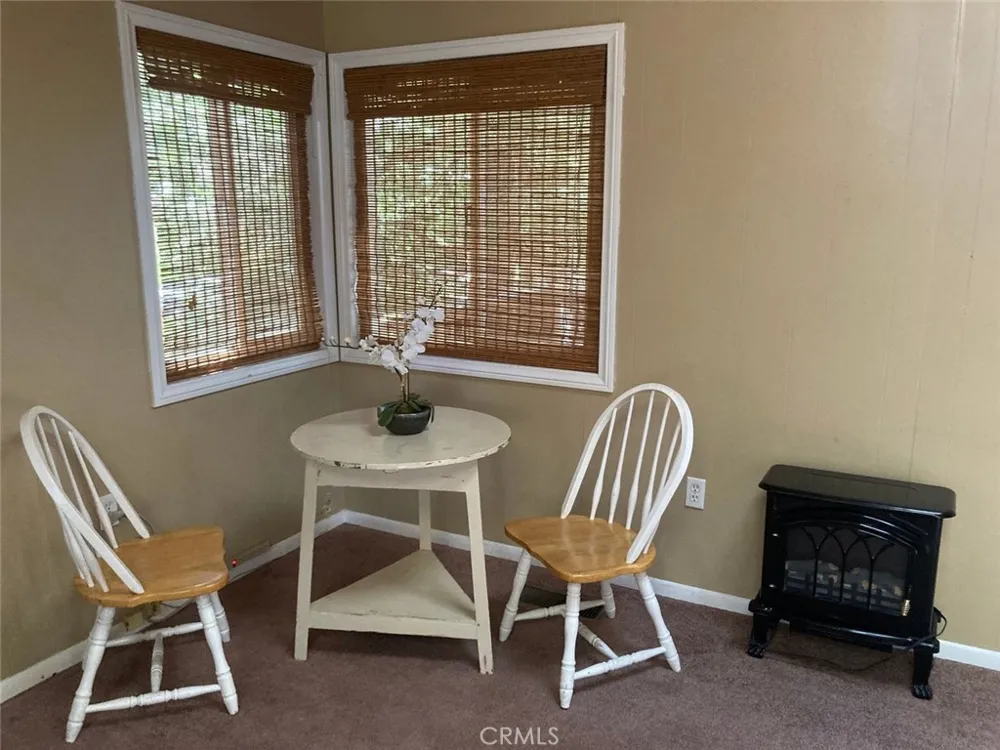 143 Western Cedar Glen, CA 92321
