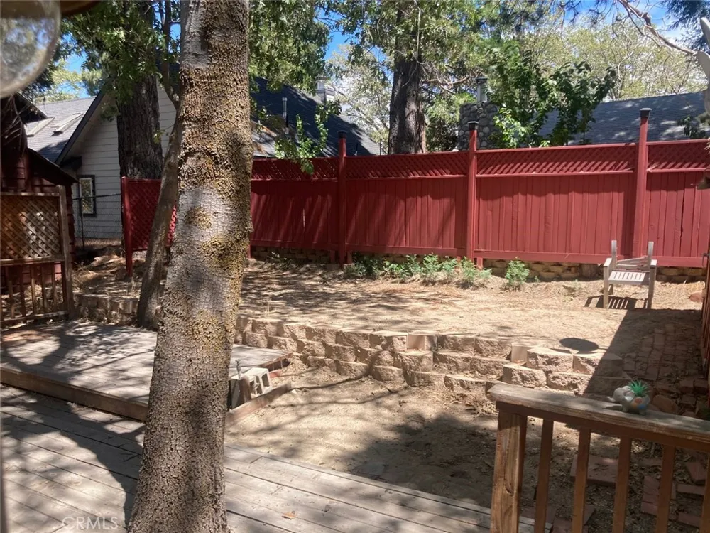 143 Western Cedar Glen, CA 92321