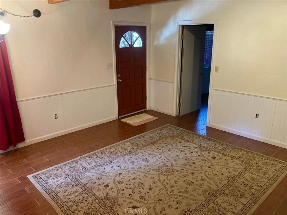 143 Western Cedar Glen, CA 92321