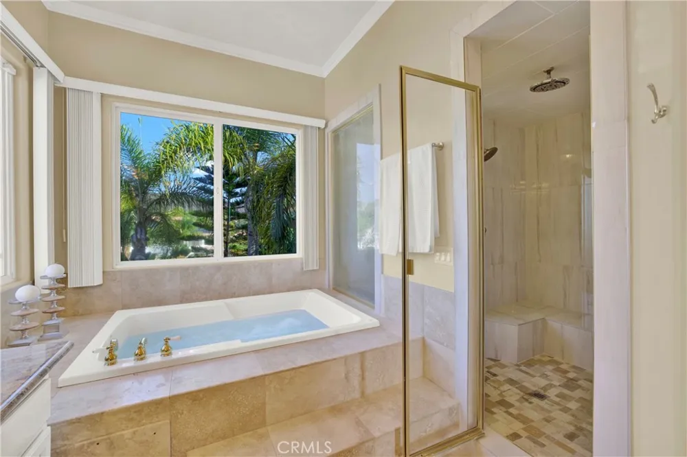 3313 Cabo Court Carlsbad, CA 92009