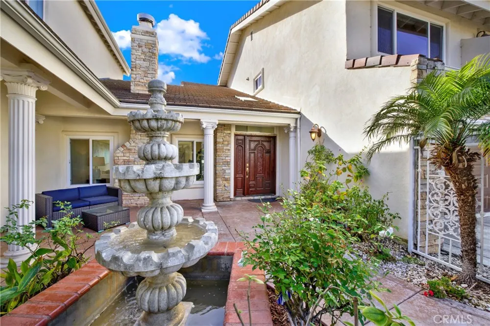 3313 Cabo Court Carlsbad, CA 92009
