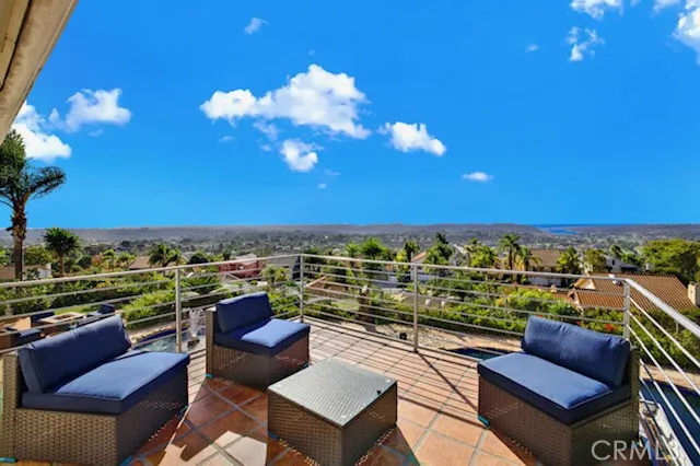 3313 Cabo Court Carlsbad, CA 92009