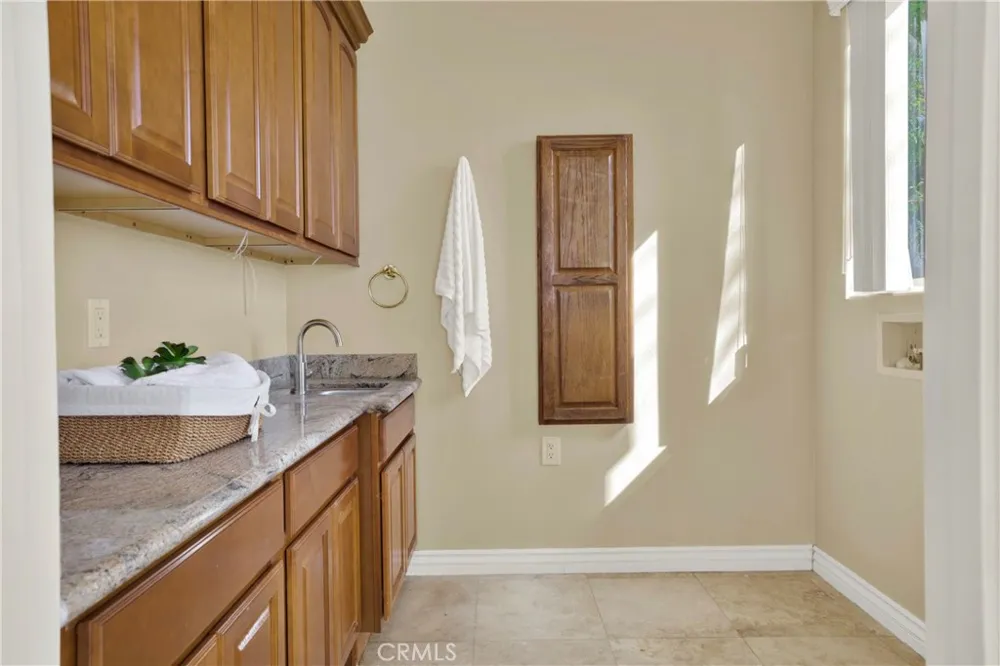 3313 Cabo Court Carlsbad, CA 92009