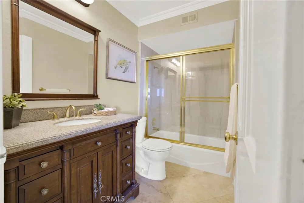 3313 Cabo Court Carlsbad, CA 92009
