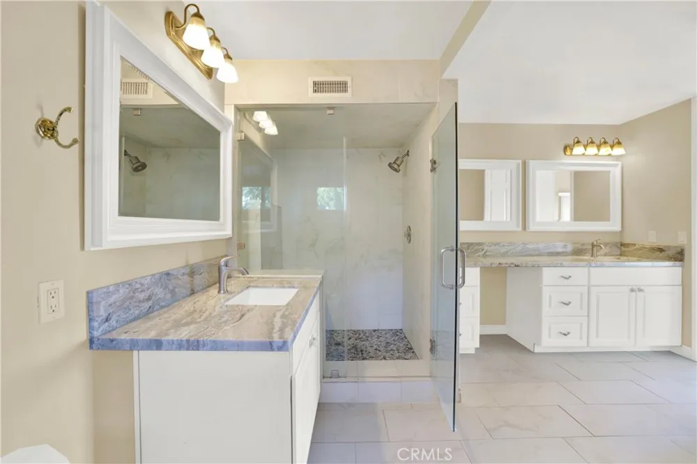 3313 Cabo Court Carlsbad, CA 92009