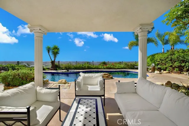 3313 Cabo Court Carlsbad, CA 92009