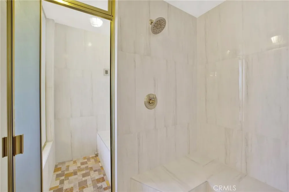 3313 Cabo Court Carlsbad, CA 92009