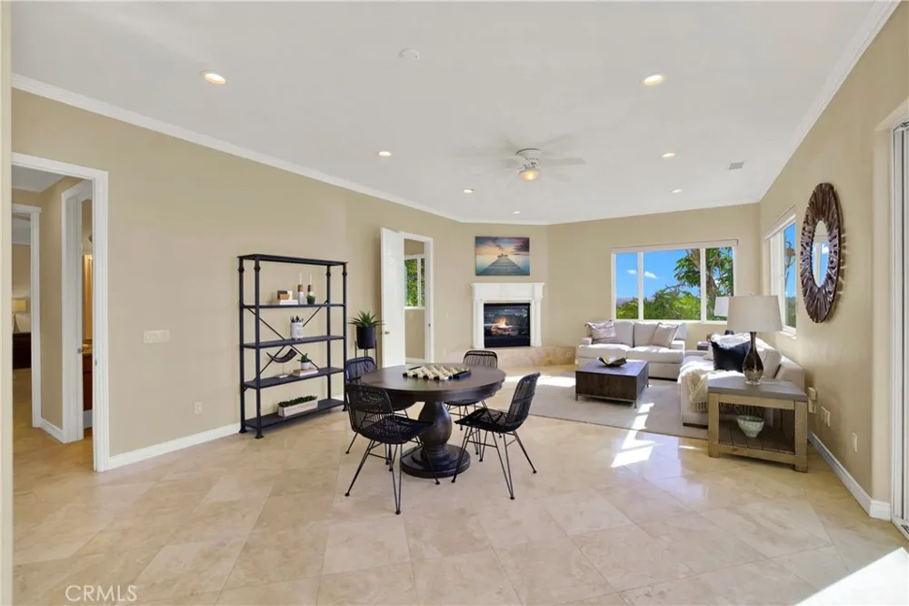 3313 Cabo Court Carlsbad, CA 92009