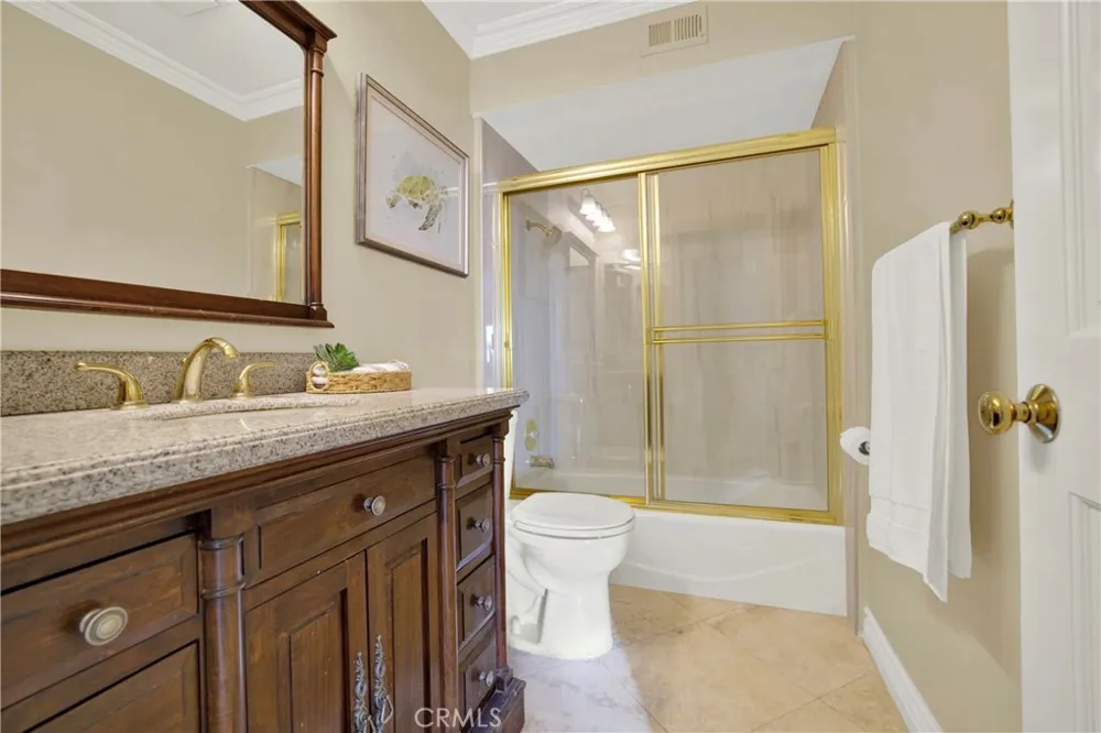 3313 Cabo Court Carlsbad, CA 92009