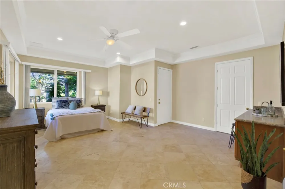 3313 Cabo Court Carlsbad, CA 92009