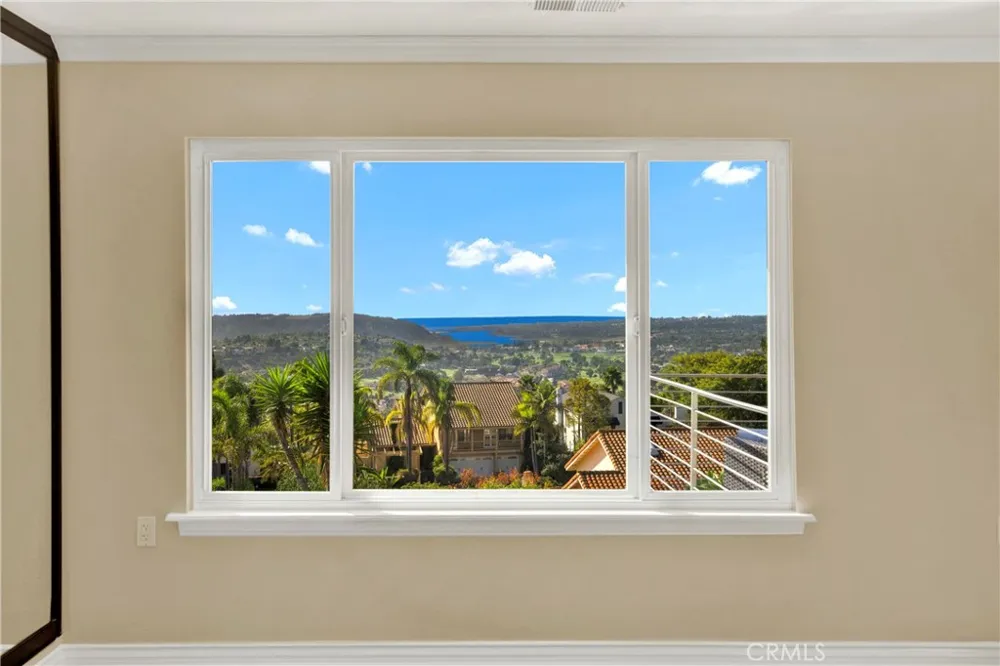 3313 Cabo Court Carlsbad, CA 92009