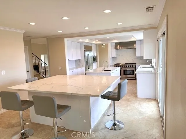 3313 Cabo Court Carlsbad, CA 92009