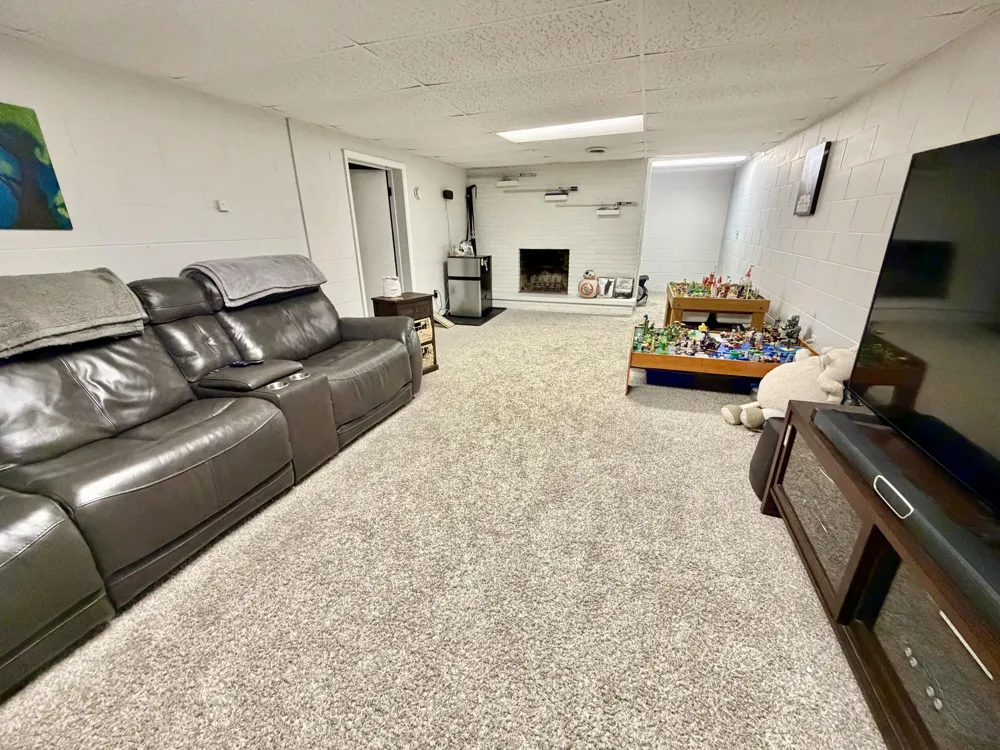 3063 Glenside Boulevard Muskegon, MI 49441