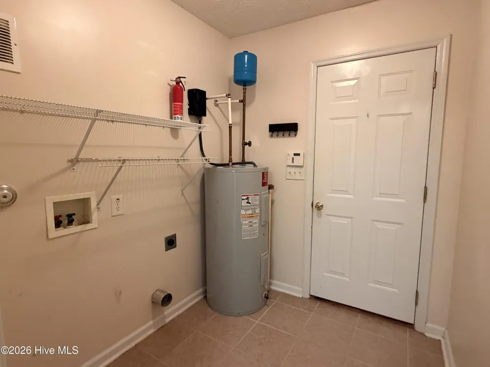157 Mendover Drive Jacksonville, NC 28546
