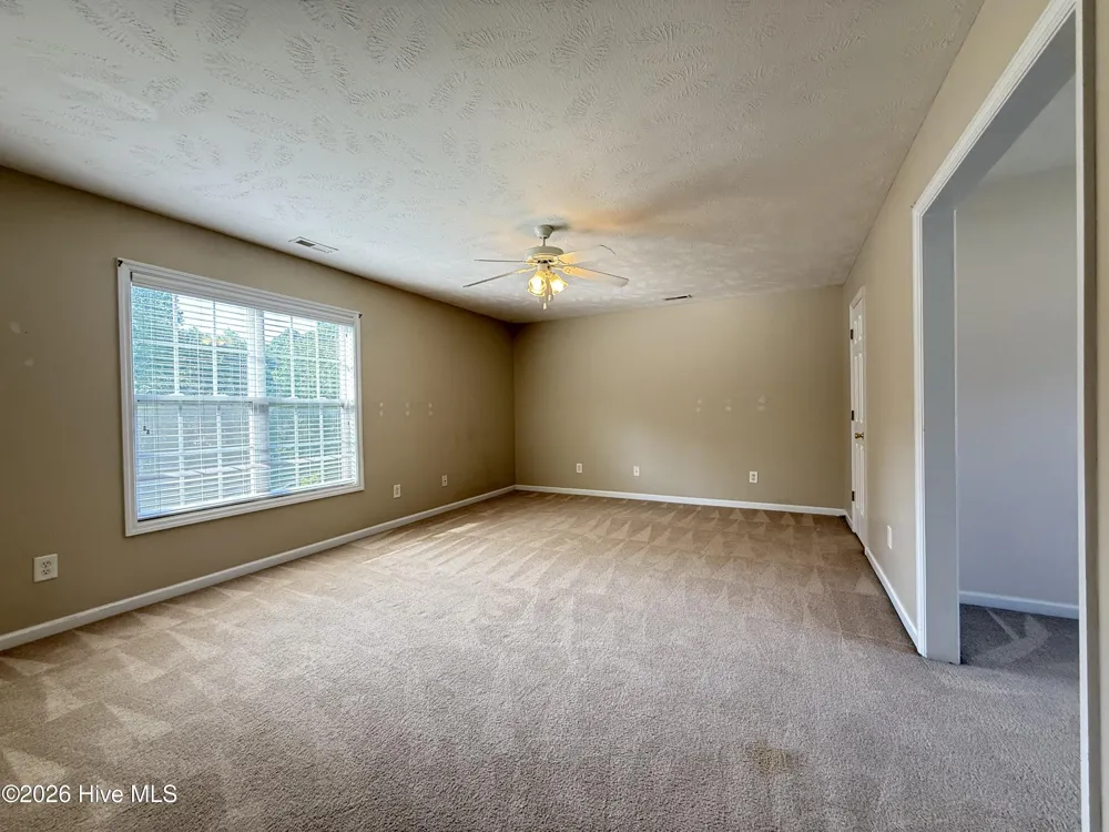 157 Mendover Drive Jacksonville, NC 28546