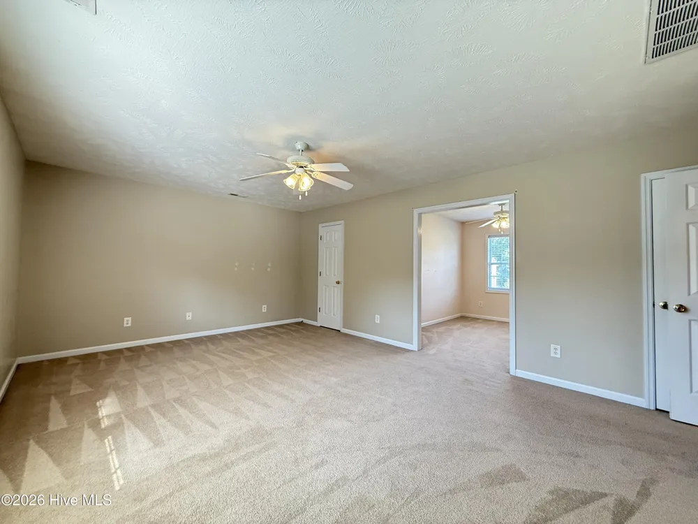 157 Mendover Drive Jacksonville, NC 28546
