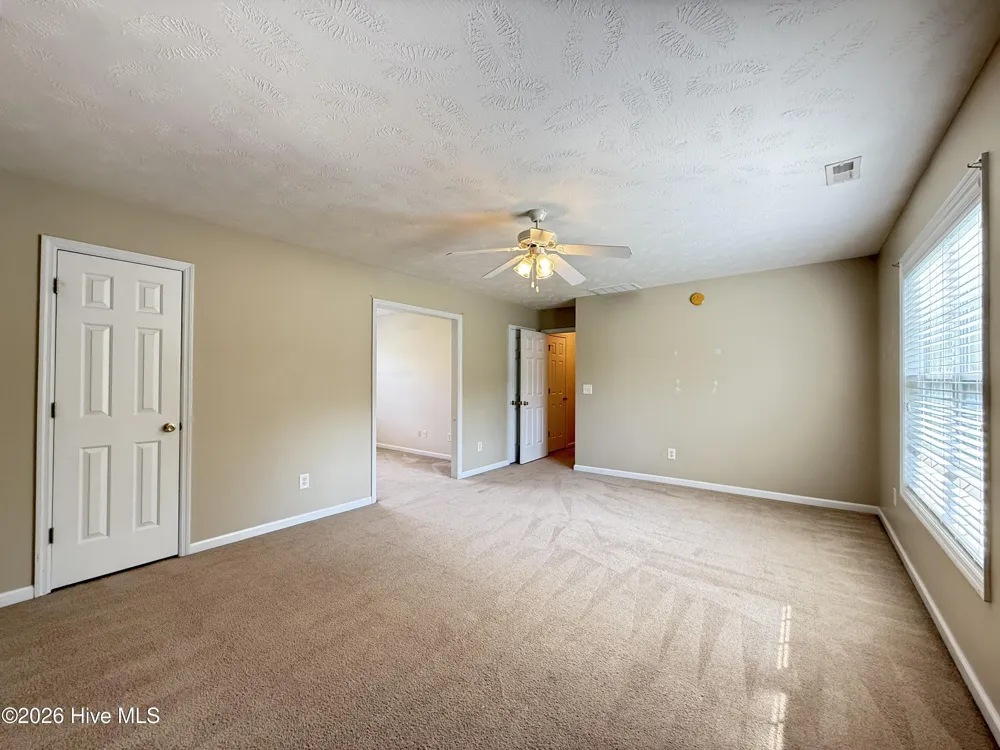 157 Mendover Drive Jacksonville, NC 28546
