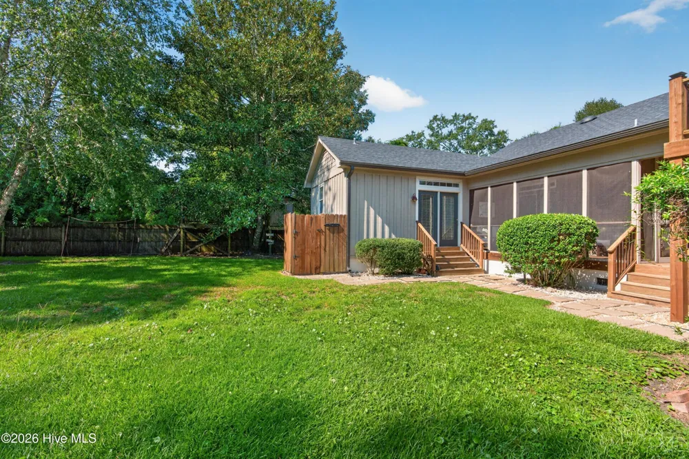 122 Mount Vernon Drive Wilmington, NC 28403