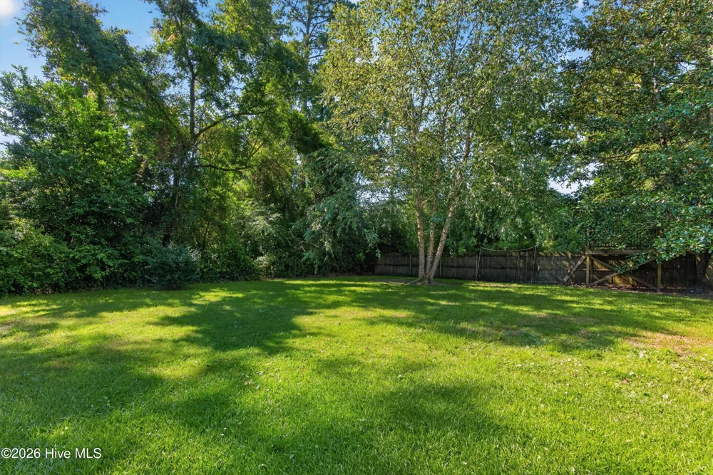 122 Mount Vernon Drive Wilmington, NC 28403