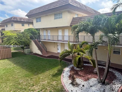 8500 SW 109th Ave #6-211