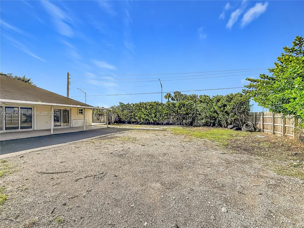 18396 SW 138th Ct Miami, FL 33177