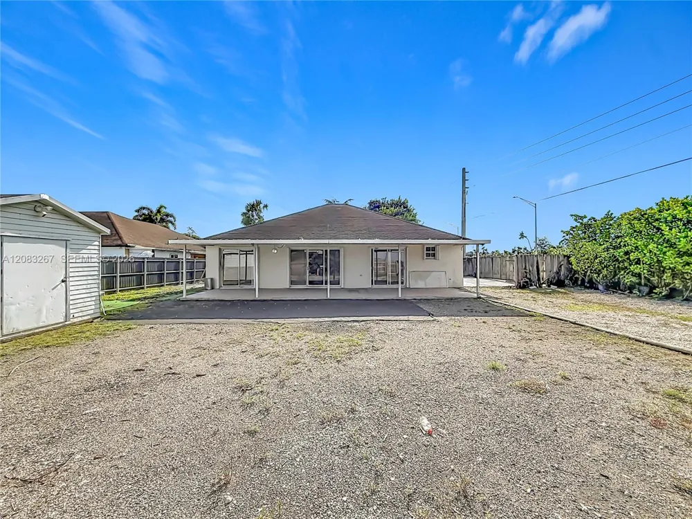 18396 SW 138th Ct Miami, FL 33177