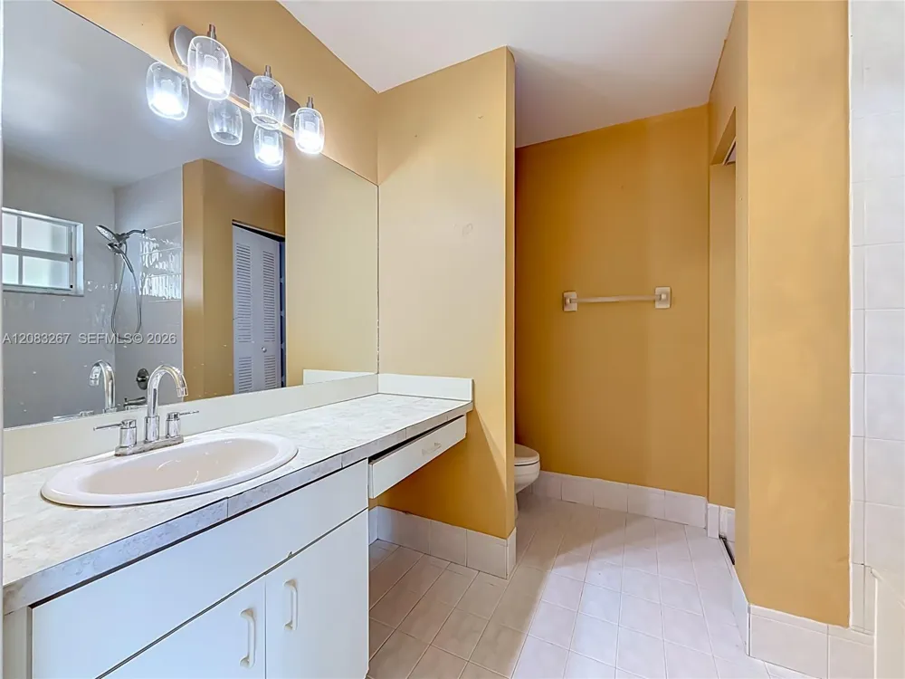 18396 SW 138th Ct Miami, FL 33177