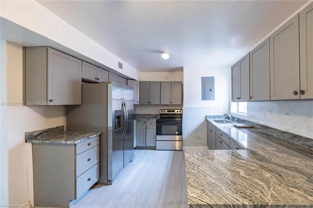 918 NW 13th Ct Fort Lauderdale, FL 33311