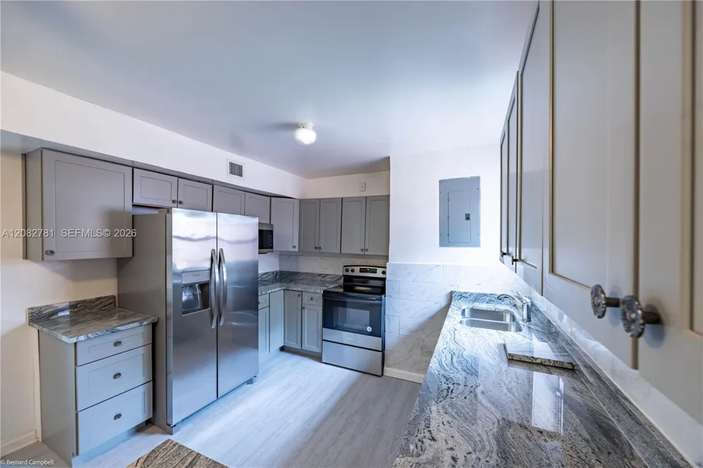 918 NW 13th Ct Fort Lauderdale, FL 33311