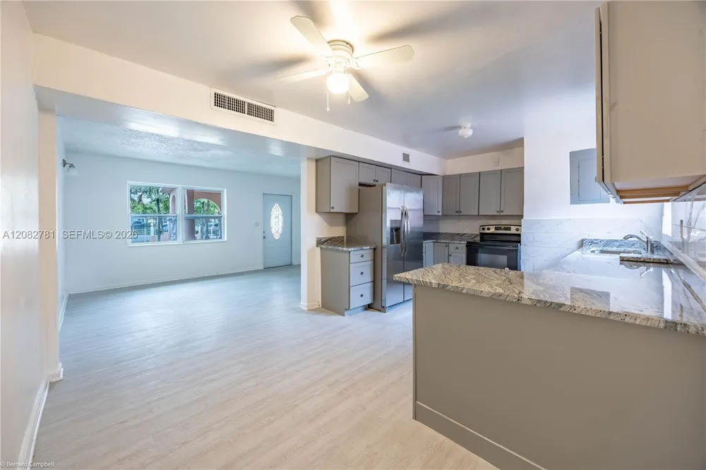 918 NW 13th Ct Fort Lauderdale, FL 33311